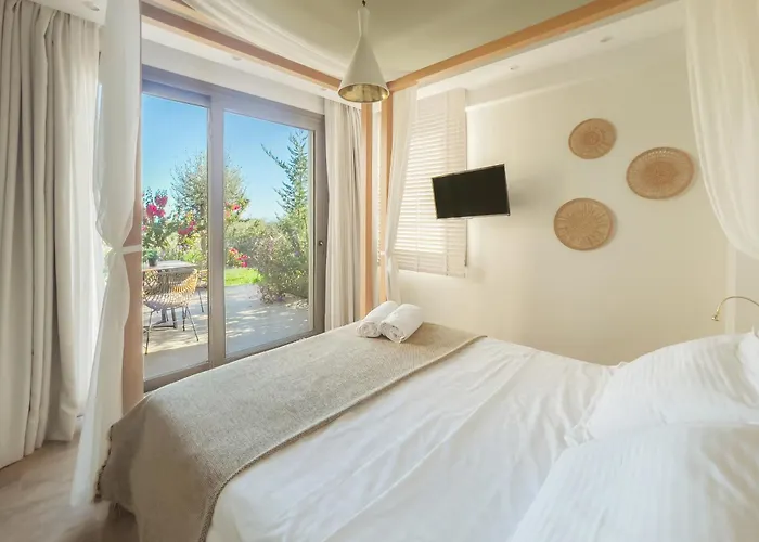 Golden Bay Suites & Maisonettes